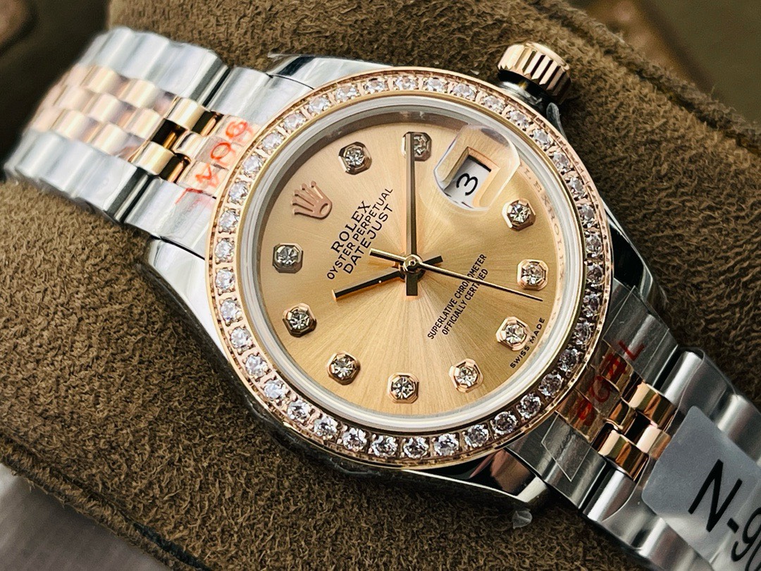 Đồng hồ Rolex DateJust Lady nữ dây kim loại Replica 11 Thụy Sỹ 28mm (7) Đồng hồ Rolex DateJust Lady nữ dây kim loại Replica 11 Thụy Sỹ 28mm (2)