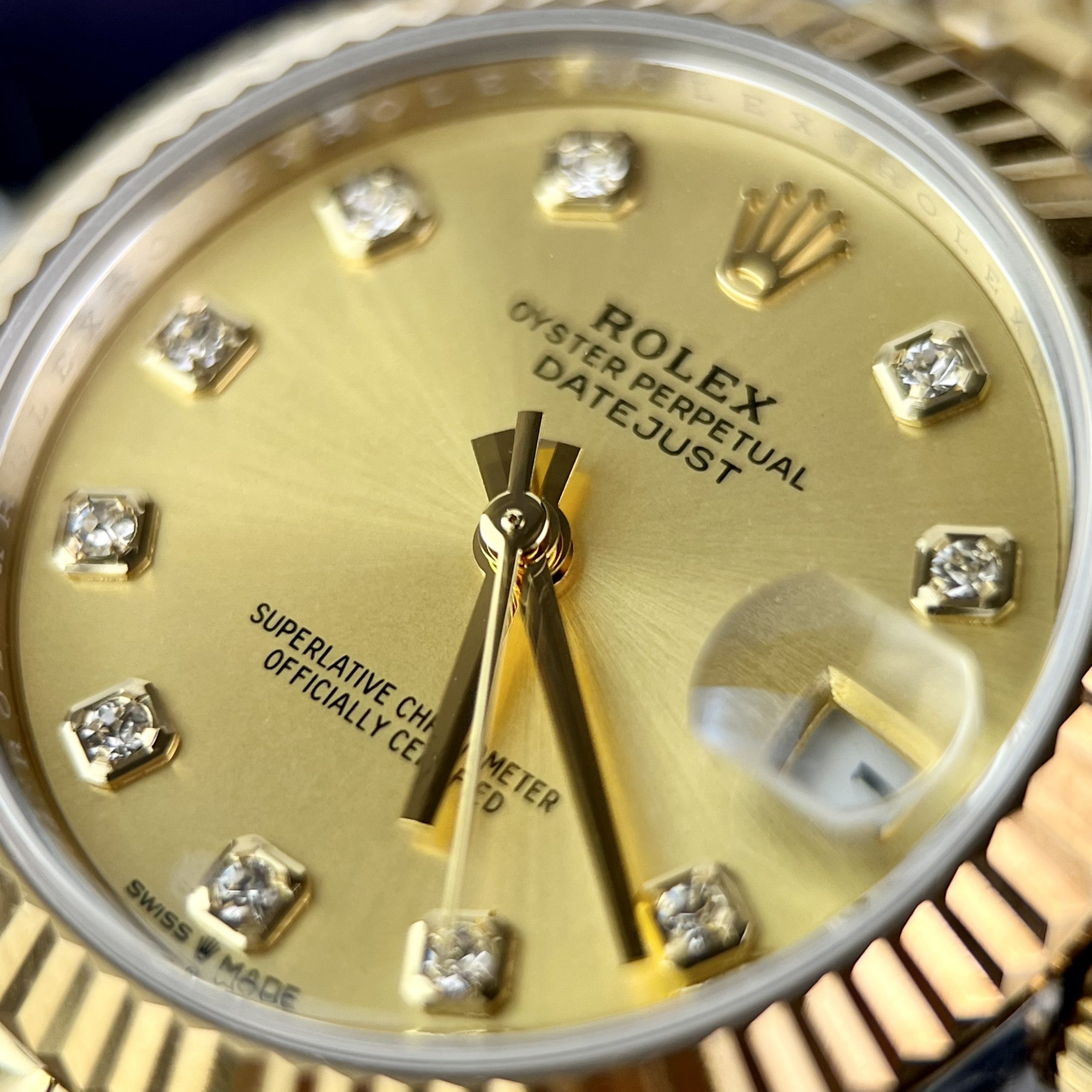 Đồng hồ Rolex DateJust Replica 11 nữ dây kim loại EW Factory 31mm (3) Đồng hồ Rolex DateJust Replica 11 nữ dây kim loại EW Factory 31mm (2)