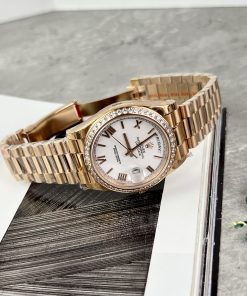 Đồng hồ Rolex Day-Date Replica 11 nam đính đá EW Factory 40mm (2)