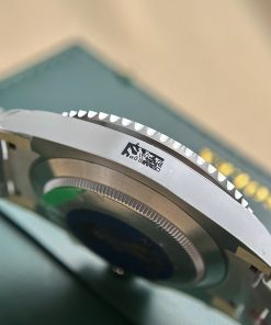 Đồng hồ Rolex Submariner Hulk màu xanh Rep 11 Thụy Sỹ Clean Factory 40mm (2)