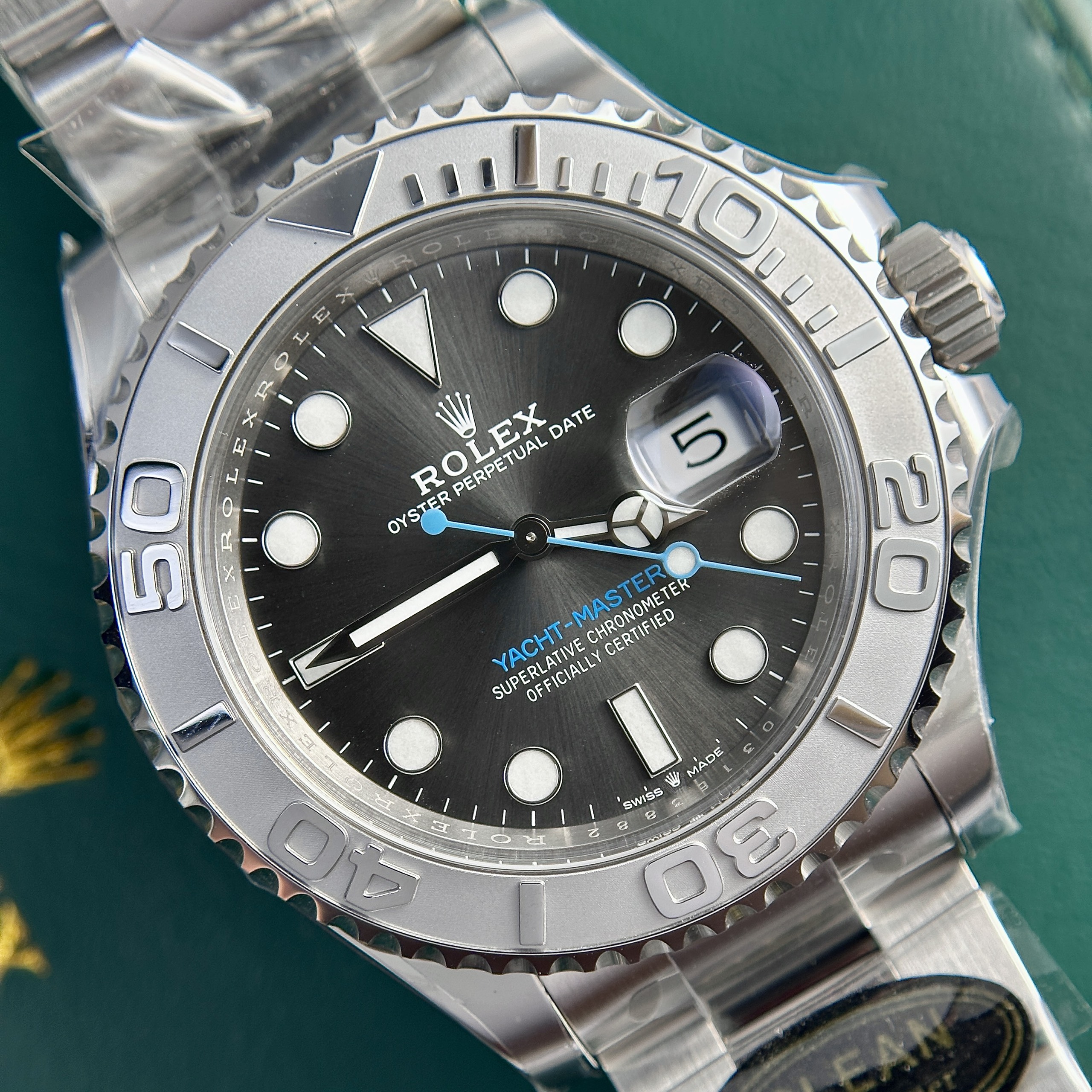 Đồng hồ Rolex Yacht-Master nam mặt xám Rep 11 Cao Cấp Clean Factory 40mm (7) Đồng hồ Rolex Yacht-Master nam mặt xám Rep 11 Cao Cấp Clean Factory 40mm (2)