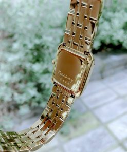 Đồng hồ nữ Chopard giá rẻ dây kim loại mạ vàng mặt vuông 30mm (1)