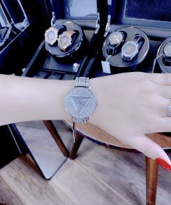 Đồng hồ nữ Guess Triangle GW0512L1 đính đá dây kim loại Like auth 36mm