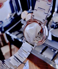 Đồng hồ nữ Guess Triangle GW0512L1 đính đá dây kim loại Like auth 36mm