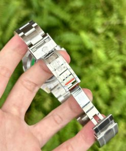 Đồng hồ Rolex Submariner No Date Replica 11 mặt đen Clean Factory 40mm (2)