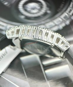 Đồng hồ Chopard L'heure Du Diamant đính đá mặt khảm xà cư Fake cao cấp 28x32mm (2)