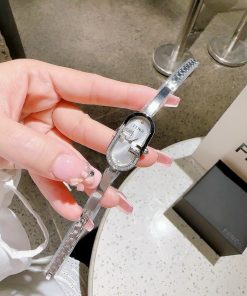 Đồng hồ Fendi Vertical nữ dây kim loại Like auth 15x30mm