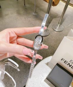 Đồng hồ Fendi Vertical nữ dây kim loại Like auth 15x30mm