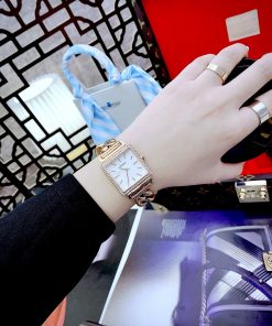 Đồng hồ Guess Chain Bracelet nữ đính đá W1030L4 Like auth 28x28mm