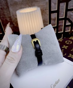 Đồng hồ Slvatore Ferragamo Gancino nữ dây da Super Fake 26mm