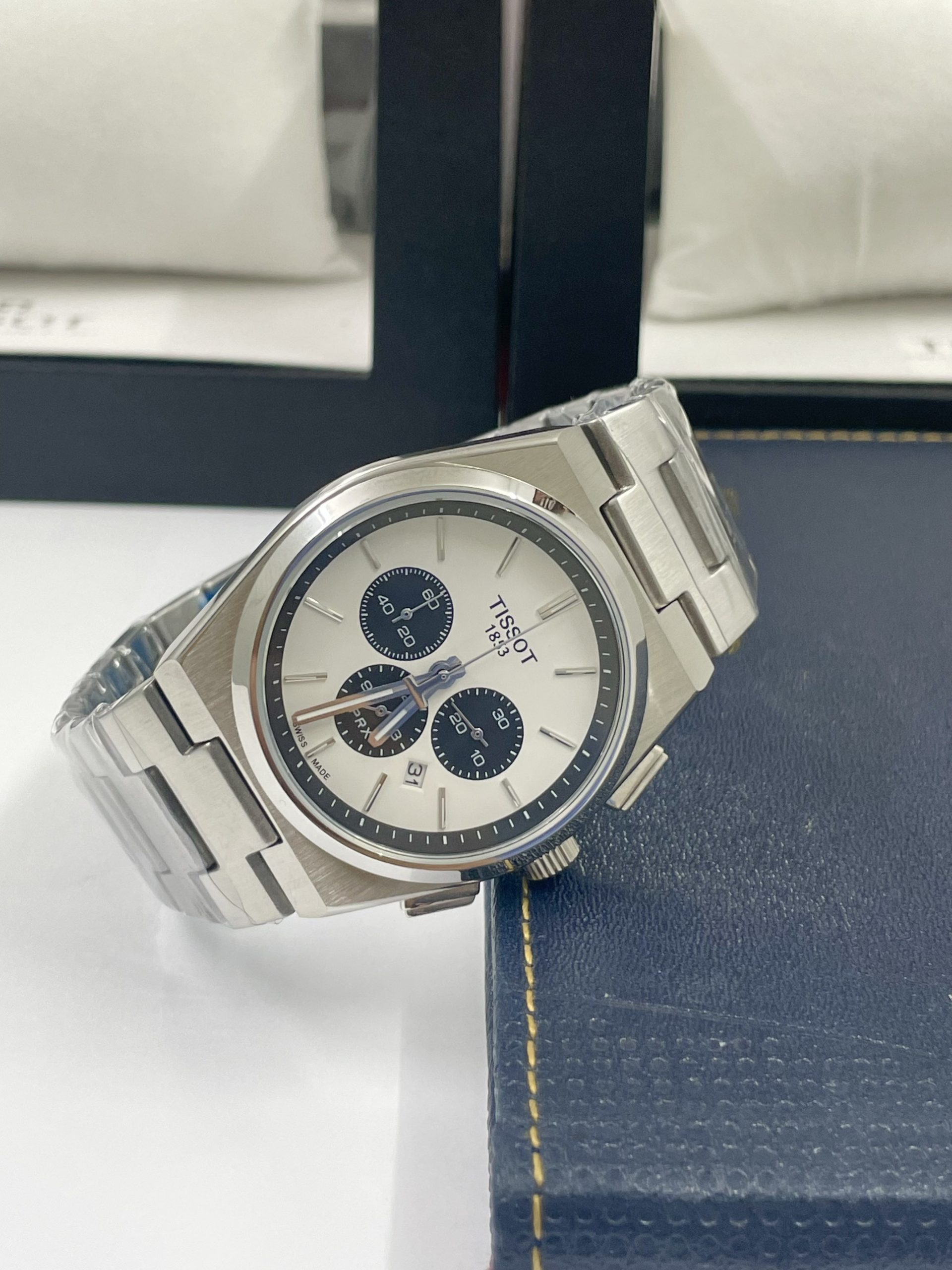 Đồng hồ Tissot Prx nam T137.427.11.011.00 mặt trắng Super Fake 40mm (3) Đồng hồ Tissot Prx nam T137.427.11.011.00 mặt trắng Super Fake 40mm