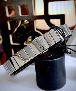 Đồng hồ nữ Gucci Pearl Diamantissima mặt trắng Like Auth 27mm