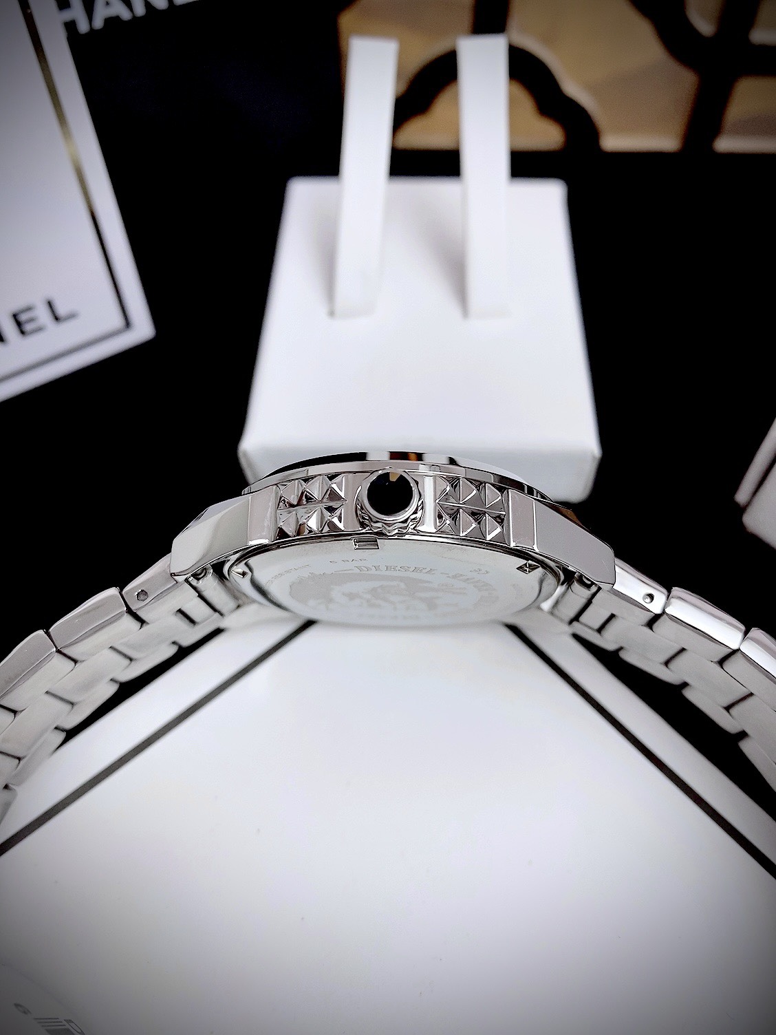 Đồng hồ Diesel End-Of-Season Nuki Analog nam mặt màu xanh DZ5475 Like Auth 38mm (1) Đồng hồ Diesel End-Of-Season Nuki Analog nam mặt màu xanh DZ5475 Like Auth 38mm