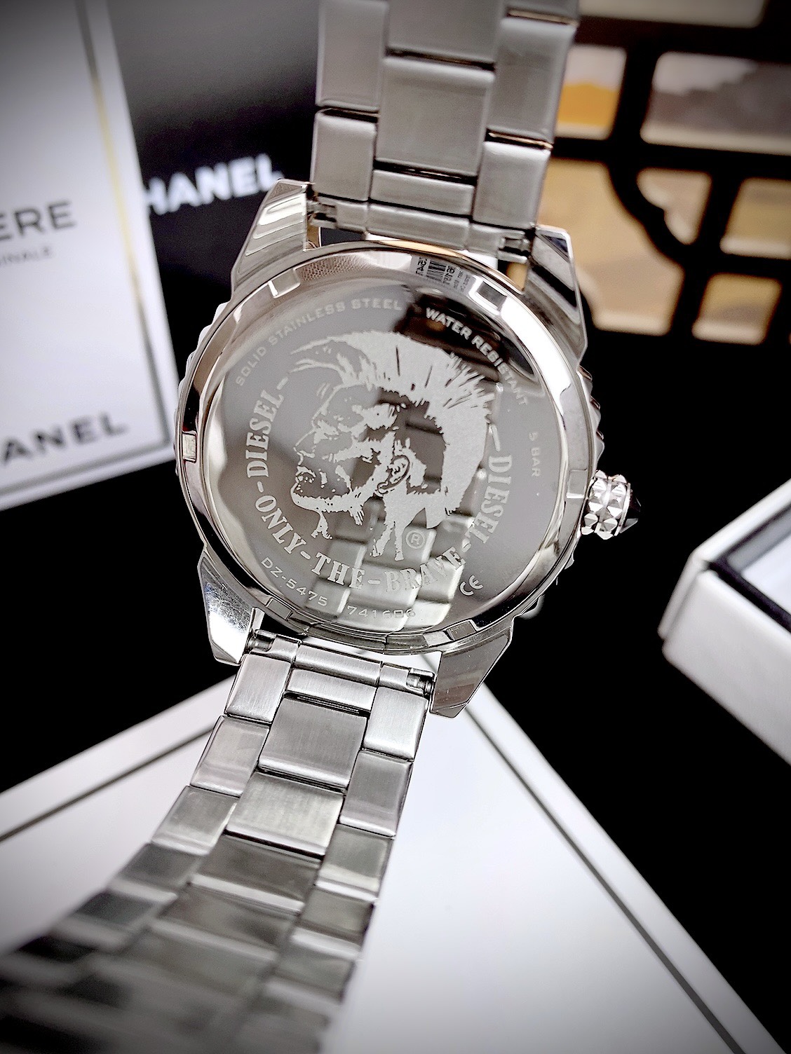 Đồng hồ Diesel End-Of-Season Nuki Analog nam mặt màu xanh DZ5475 Like Auth 38mm (6) Đồng hồ Diesel End-Of-Season Nuki Analog nam mặt màu xanh DZ5475 Like Auth 38mm