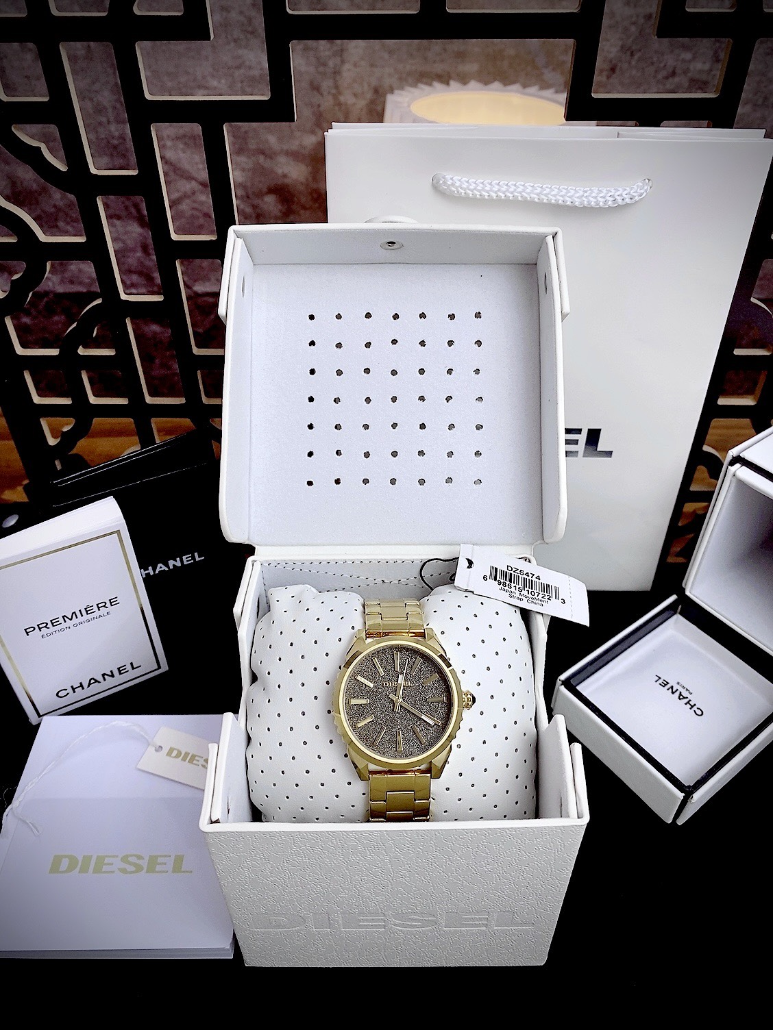 Đồng hồ Diesel Nuki nam màu vàng Gold DZ5474 Like Auth 38mm (3) Đồng hồ Diesel Nuki nam màu vàng Gold DZ5474 Like Auth 38mm