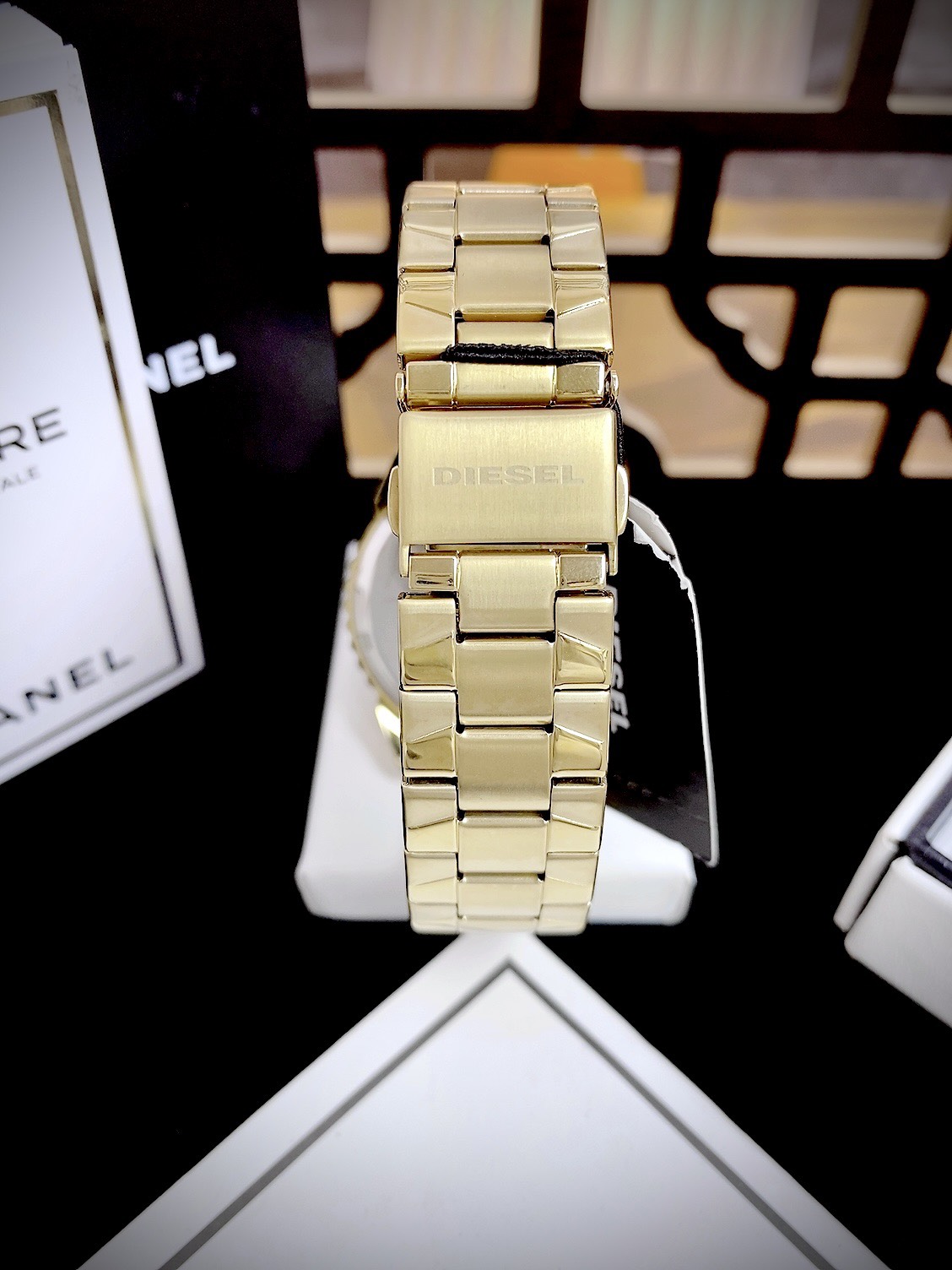 Đồng hồ Diesel Nuki nam màu vàng Gold DZ5474 Like Auth 38mm (5) Đồng hồ Diesel Nuki nam màu vàng Gold DZ5474 Like Auth 38mm