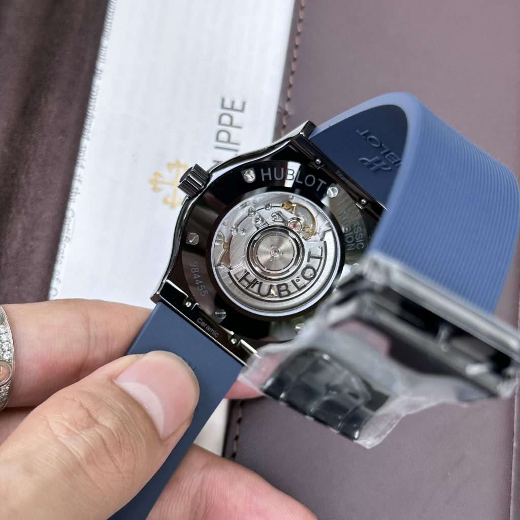 Đồng hồ Hublot chế tác Classic Fusion Ceramic màu xanh nhà máy JJZ (2) Đồng hồ Hublot chế tác Classic Fusion Ceramic màu xanh nhà máy JJZ (1)
