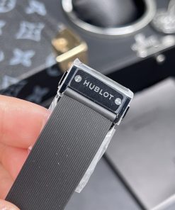 Đồng hồ Hublot chế tác Classic Fusion đính đá vỏ gốm đen 42mm (1)