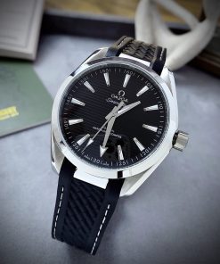 Đồng hồ Omega nam dây cao su màu đen máy cơ Nhật Seamaster 41mm (1)
