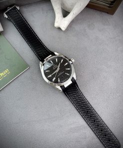 Đồng hồ Omega nam dây cao su màu đen máy cơ Nhật Seamaster 41mm (1)