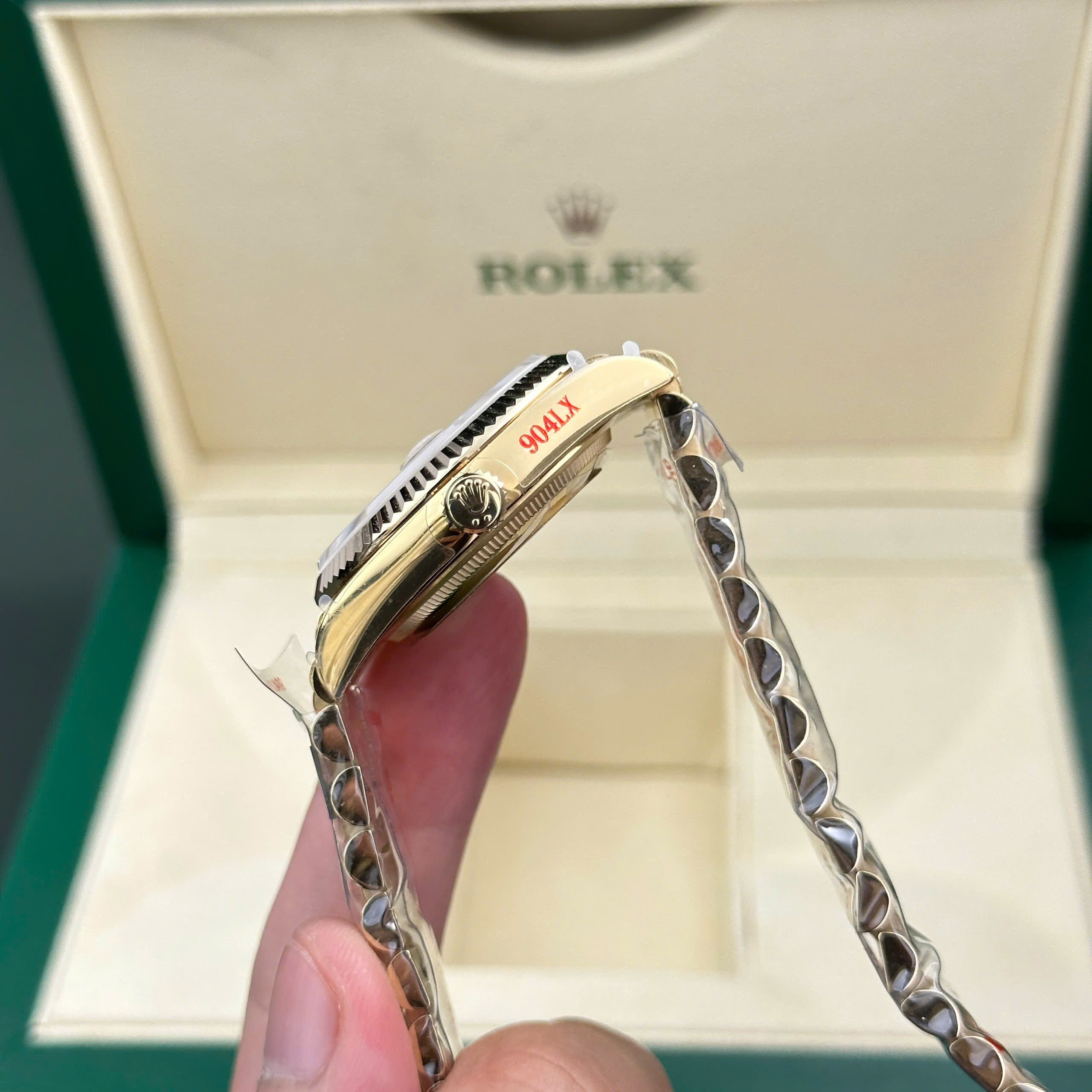 Đồng Hồ Rolex Day-Date Fake cao cấp Đồng Hồ Rolex Day-Date Fake cao cấp