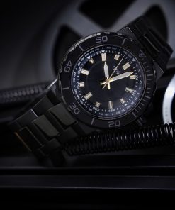 Đồng hồ Guess nam GW0426G3 dây thép cọc dạ quang Like Auth 44mm