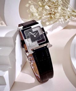 Đồng hồ Hermes nữ mặt vuông dây da đính đá Like Auth 26mm