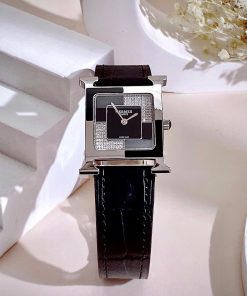 Đồng hồ Hermes nữ mặt vuông dây da đính đá Like Auth 26mm