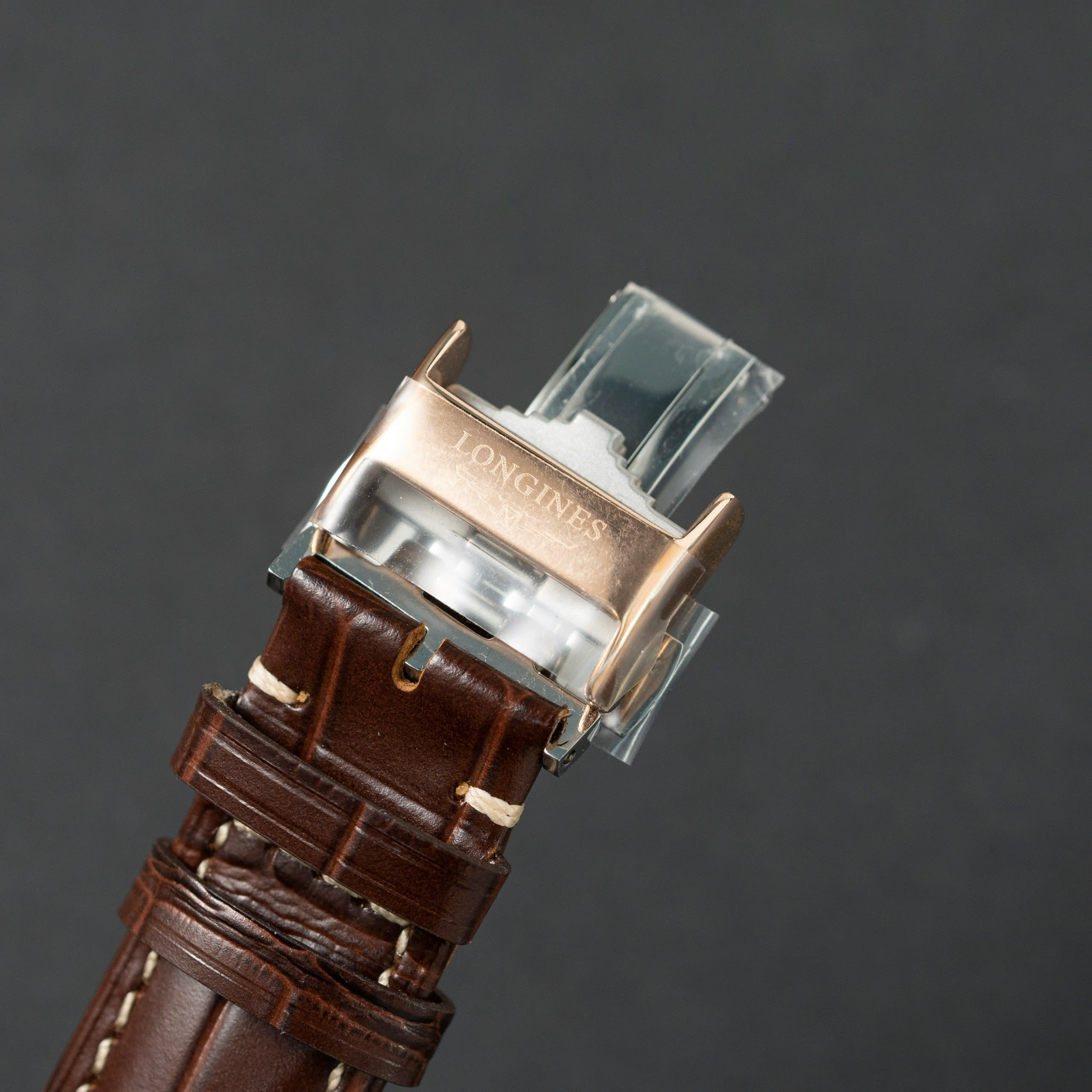 Đồng hồ Longines Master Collection demi rose gold dây da nâu Rep 11 cao cấp 38 (3) Đồng hồ Longines Master Collection demi rose gold dây da nâu Rep 11 cao cấp 38 (2)