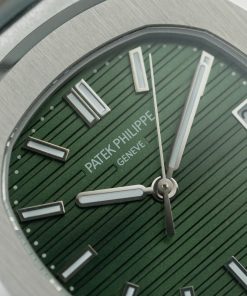Đồng hồ Patek Philippe Nautilus 5711 mặt xanh lá cây Replica 11 nhà máy 3K 40mm (2)