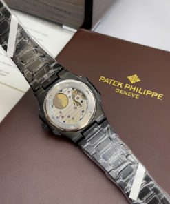 Đồng hồ Patek Philippe Nautilus 5712 full black máy cơ nhật Fake 11 40mm