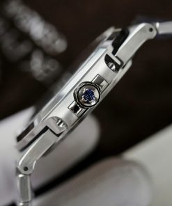 Đồng hồ Patek Philippe Rep 11 Nautilus 5723 mặt xanh đính đá nhà máy 3K