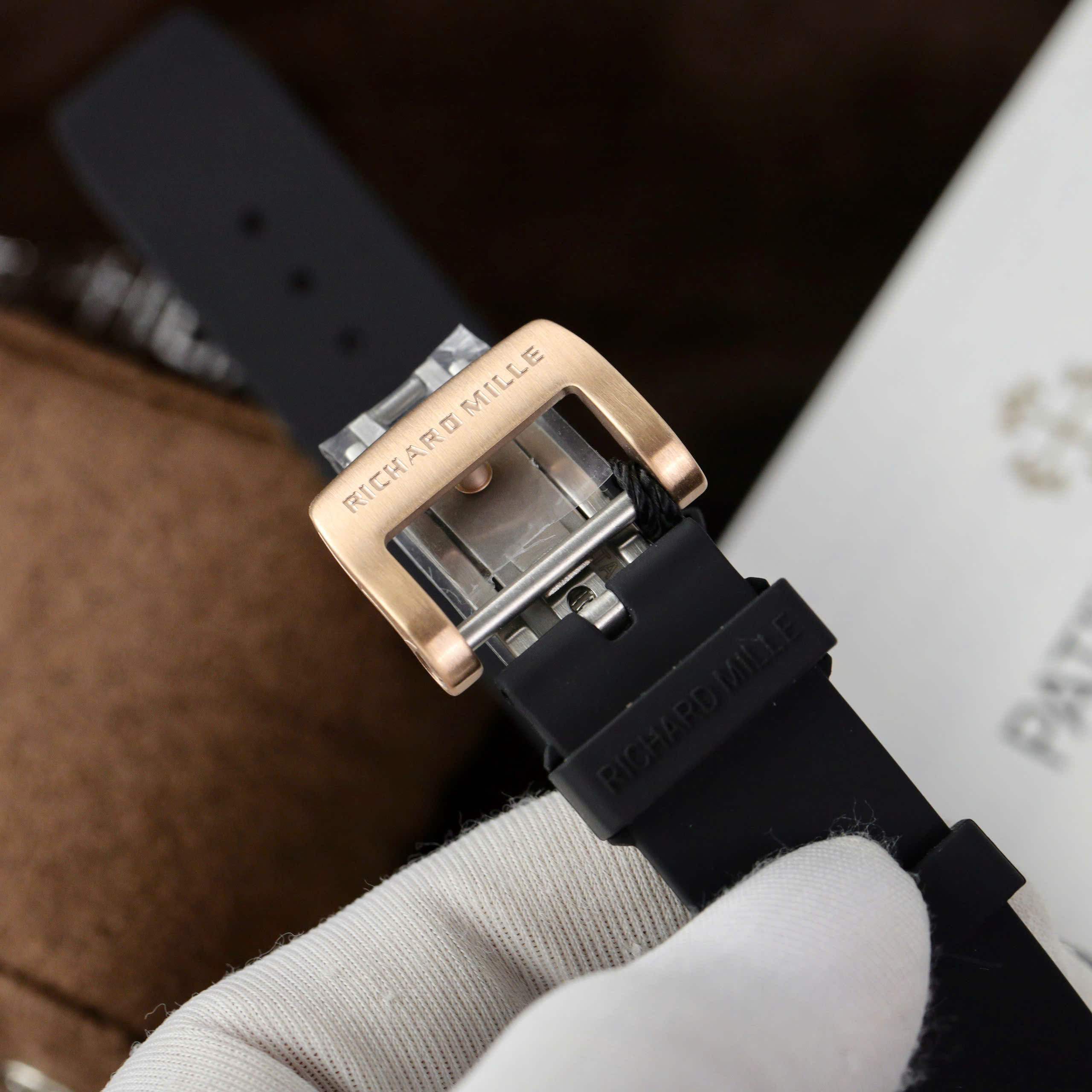 Đồng hồ Richard Mille RM07-01 Replica 11 vỏ gốm đen dây cao su 36mm (5) Đồng hồ Richard Mille RM07-01 Replica 11 vỏ gốm đen dây cao su 36mm (2)