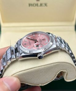 Đồng hồ Rolex Day-Date 128236 Replica 11 mặt hồng cọc số đá baguette 158gram QF factory 36mm (2)
