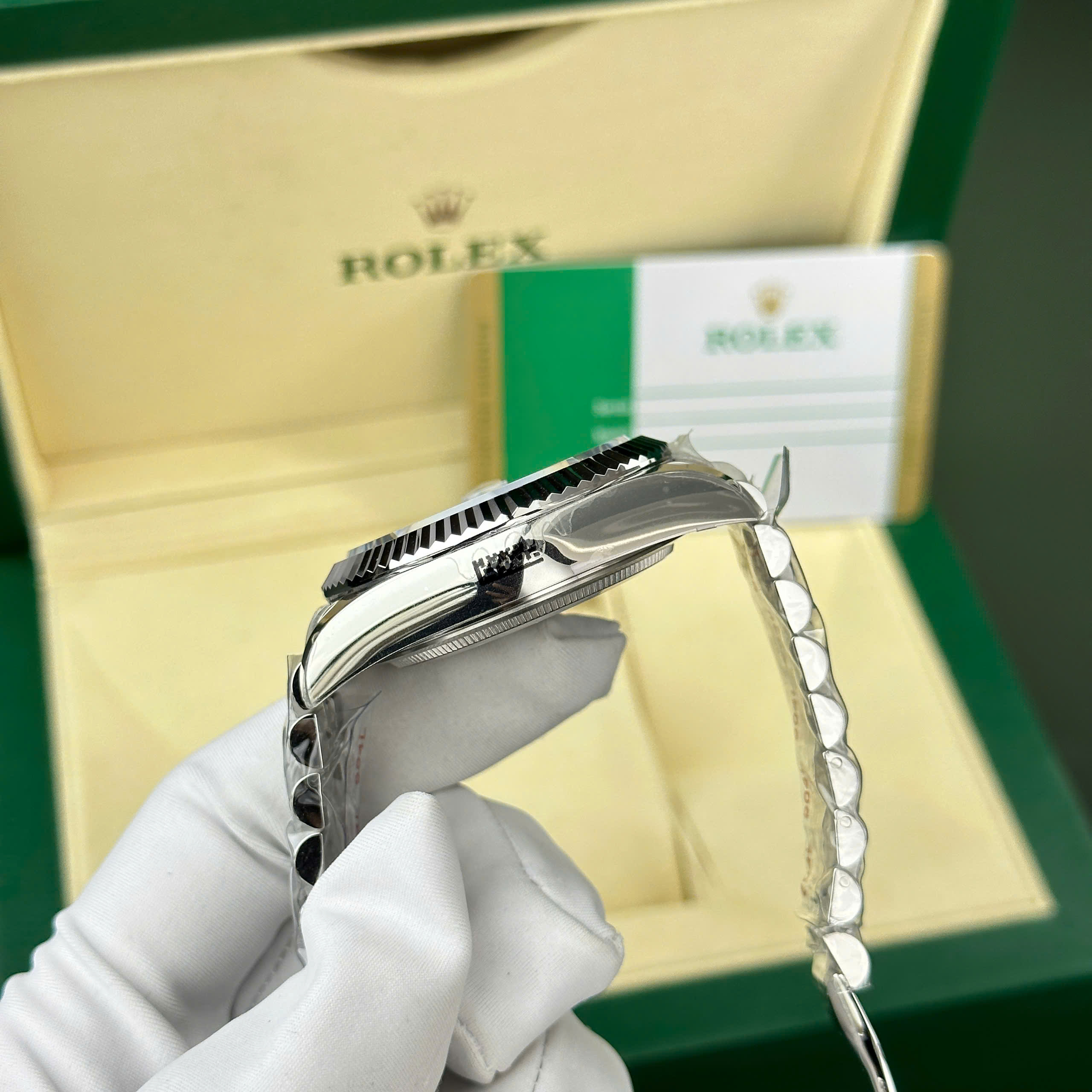 Đồng hồ Rolex Sky-Dweller 326934 Replica 1 1 Đồng hồ Rolex Sky-Dweller 326934 Replica 1 1