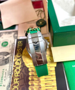 Đồng hồ Rolex Submariner nam đính đá xanh blue 7 sắc cầu vồng Super Fake 11 40mm