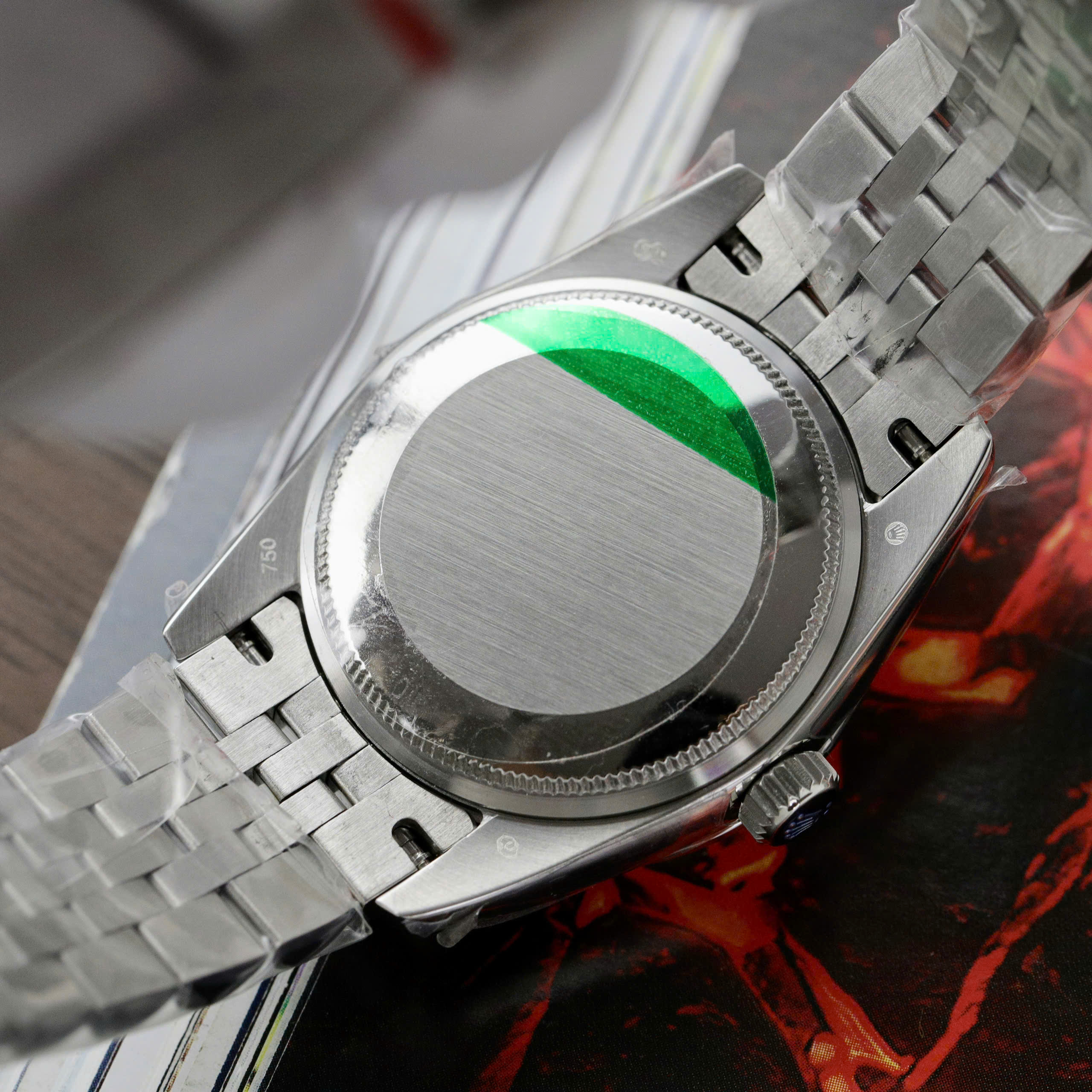 Đồng hồ Rolex DateJust Replica 11 nữ mặt xanh lá cây cọc số dạ quang 31mm (7) Đồng hồ Rolex DateJust Replica 11 nữ mặt xanh lá cây cọc số dạ quang 31mm (2)