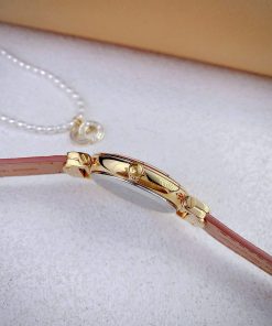 Đồng hồ Salvatore Feragamo nữ họa tiết bông hoa viền Moissanite Like Auth 34mm