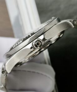 Đồng hồ Fake 11 Omega Seamaster nam mặt trắng dây kim loại 42mm (2)