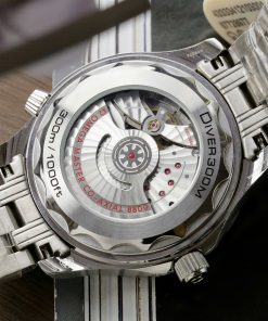 Đồng hồ Fake 11 Omega Seamaster nam mặt trắng dây kim loại 42mm (2)