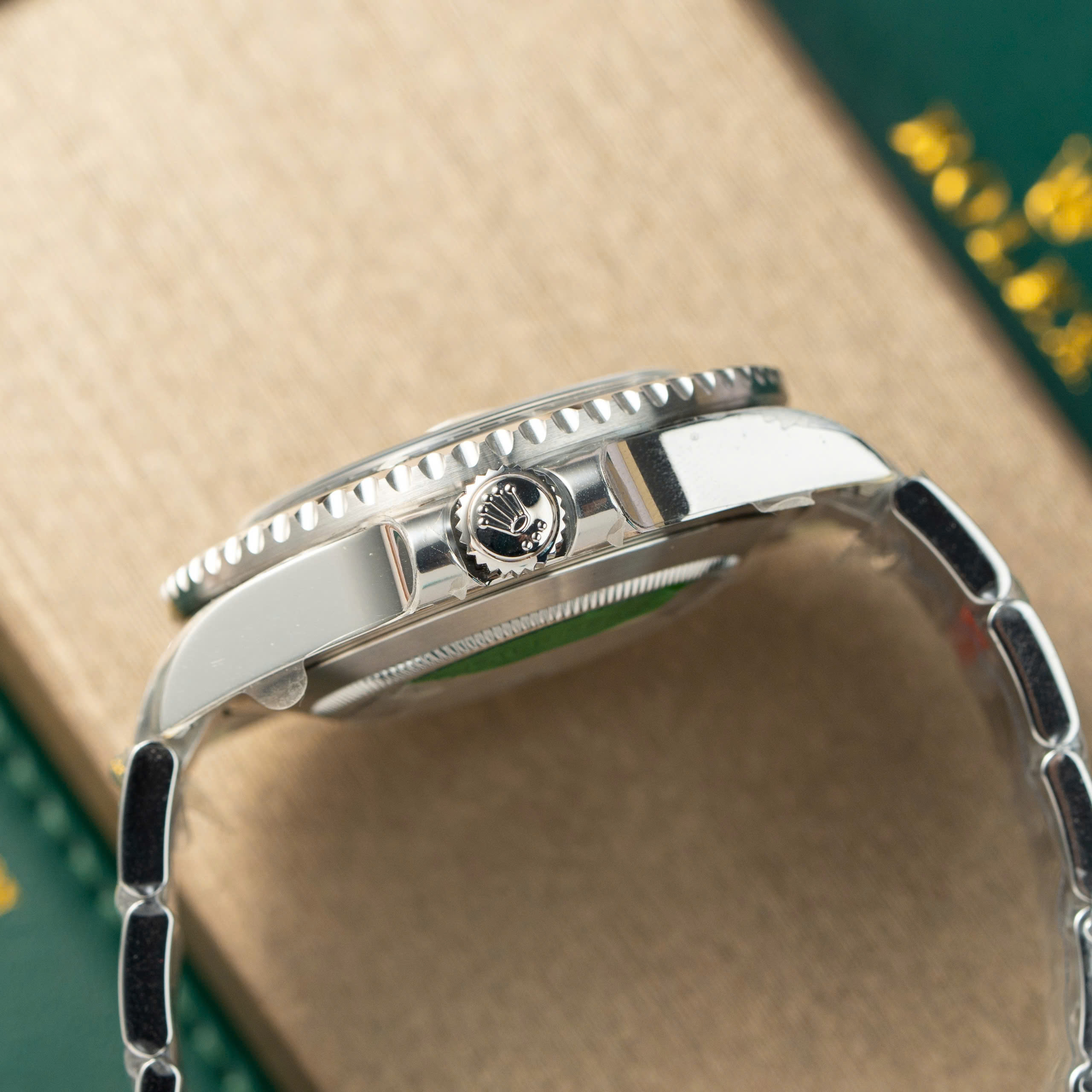 Đồng hồ Rolex Sea-Dweller 126600 Replica 11 mặt đen nhà máy VS 43mm (9) Đồng hồ Rolex Sea-Dweller 126600 Replica 11 mặt đen nhà máy VS 43mm (2)