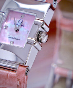 Đồng hồ Omega Constellation Quadra Quartz Dây Da Hồng Mặt Xà Cừ Fake Cao Cấp 22x28mm