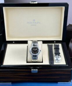 Đồng hồ Patek Philippe Nautilus 7010 Rep 11 cao cấp mặt đen viền đính đá GRF 32mm (2)
