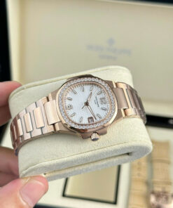 Đồng hồ Patek Philippe Nautilus 7010 Rep 11 mạ vàng hồng mặt trắng 32mm (2)