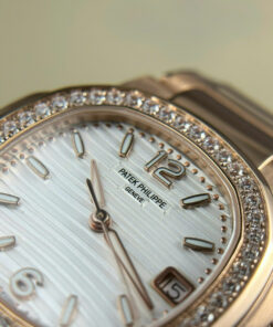 Đồng hồ Patek Philippe Nautilus 7010 Rep 11 mạ vàng hồng mặt trắng 32mm (2)