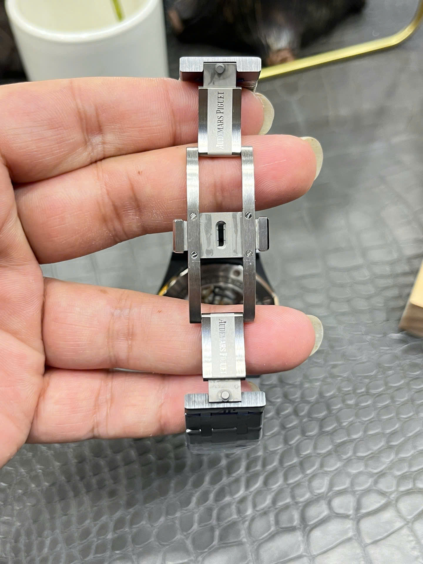 Đồng Hồ Audemars Piguet Royal Oak Double Balance Wheel Openworked 15416CE Xưởng THB 41mm (6) Đồng Hồ Audemars Piguet Royal Oak Double Balance Wheel Openworked 15416CE Xưởng THB 41mm (1)