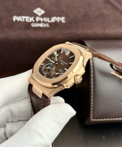 Đồng hồ Patek Philippe Nautilus 5712 Rep 11 mặt nâu dây da nhà máy GR 40mm (2)