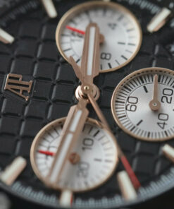 Đồng hồ Audemars Piguet Royal Oak Offshore 26420RO Replica 11 dây cao su 43mm (2)