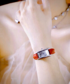 Đồng hồ Cartier Tank Américaine dây da đỏ mặt chữ nhật super fake 34mmx20mm