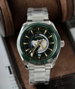 Đồng hồ Omega Seamaster Replica 11 Aqua Terra Worldtimer màu xanh lá cây 43mm (2)